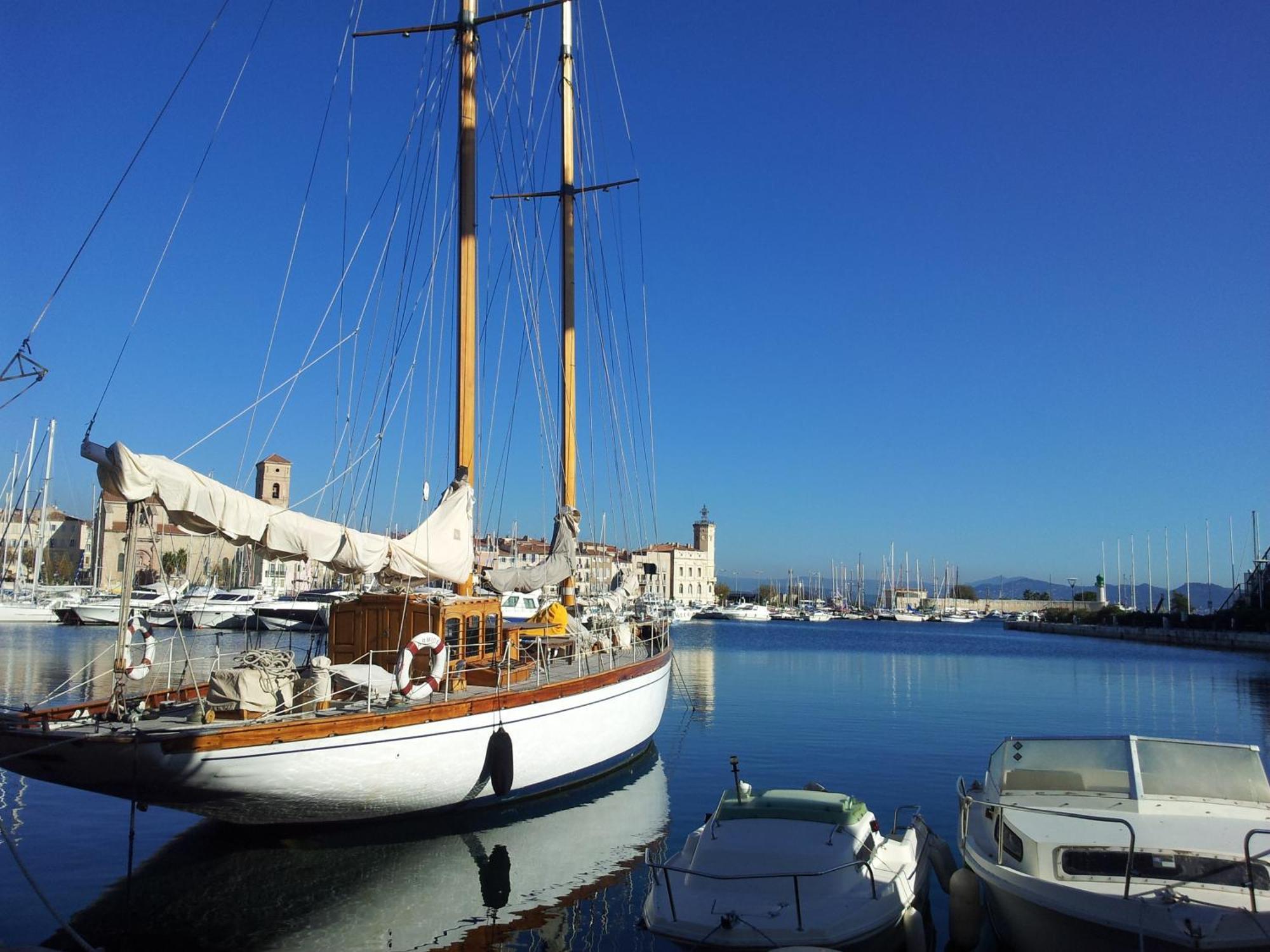 O De Mer D101 La Ciotat Exteriör bild